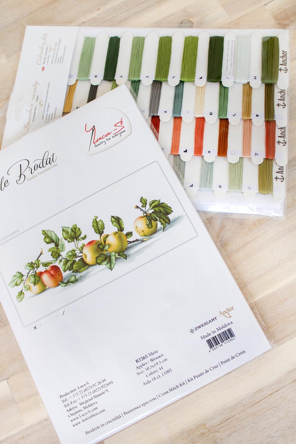 Apples Cross Stitch Kit by Luca-S - Image 2