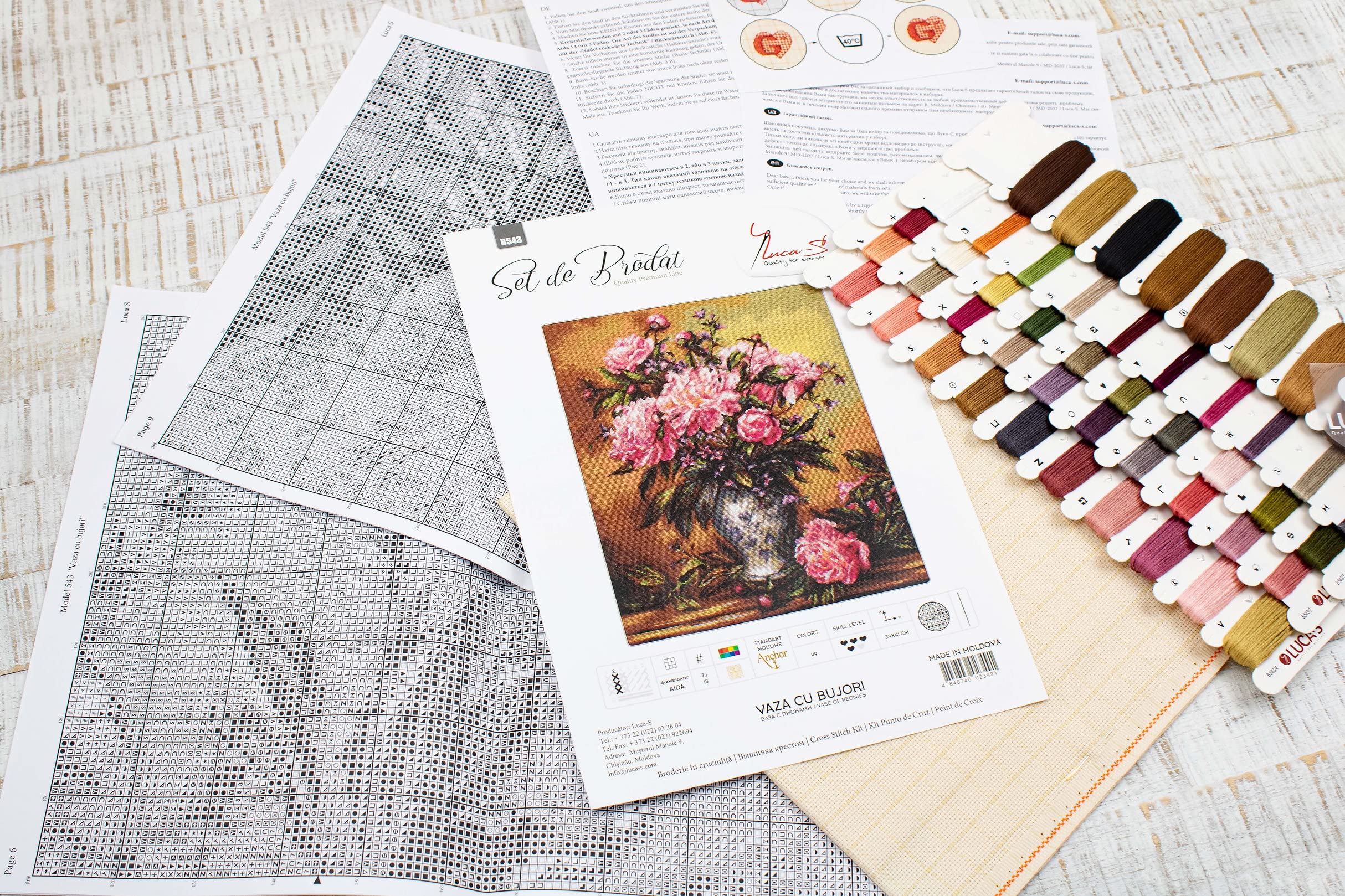 Luca-S B543 Peonies Vase - Cross Stitch Kit - Image 2