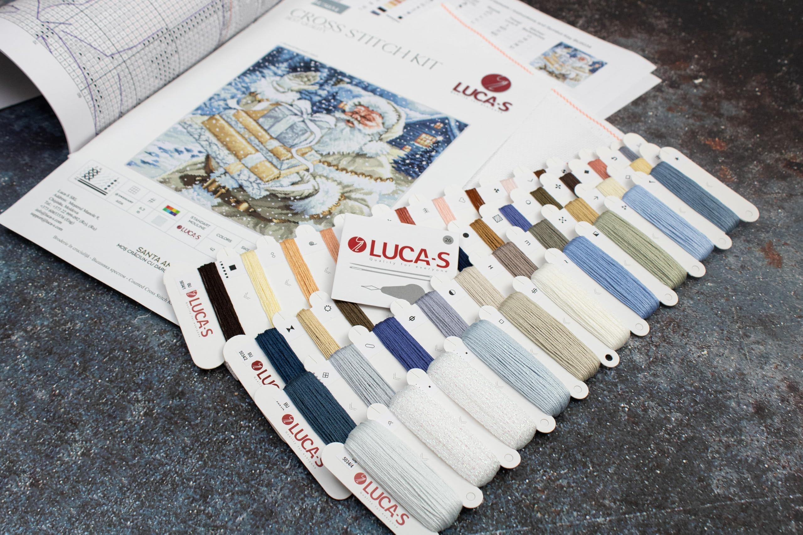Luca-S Cross Stitch Kit Santa and Pressies - Image 4