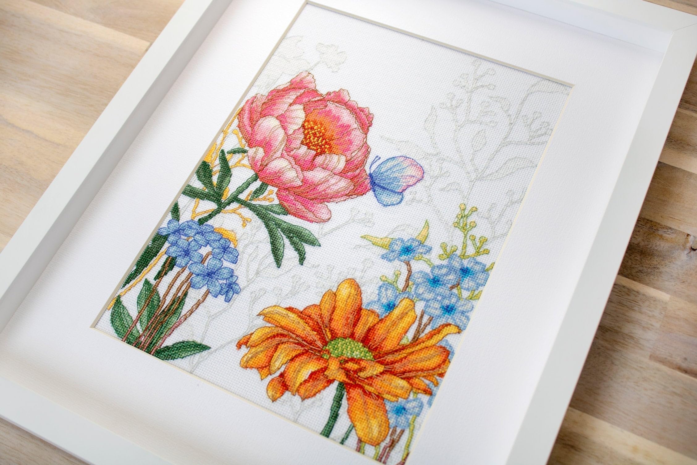 Luca-S Flowers and Butterflies - Cross Stitch Kit - Image 4