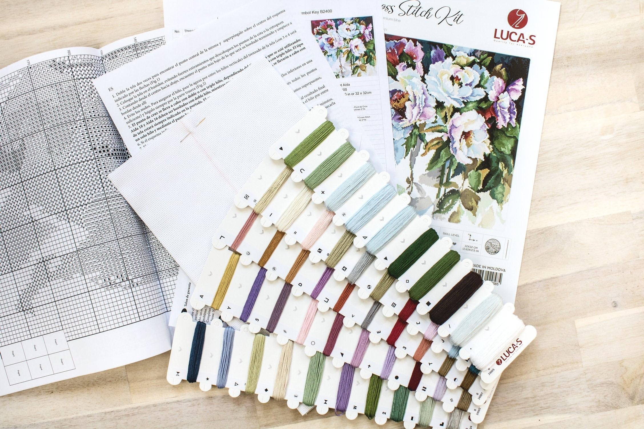 Luca-S White Roses - Cross Stitch Kit - Image 2